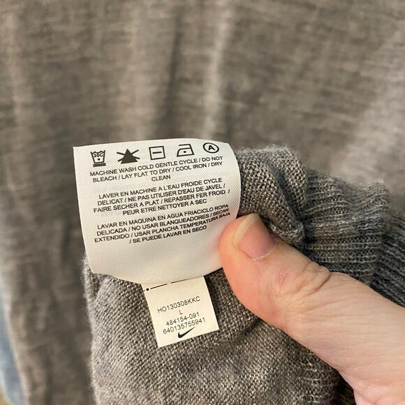 Nike Golf Merino Wool Blend Gray V-Neck Sweater Tour Performance Large - Picture 6 of 9